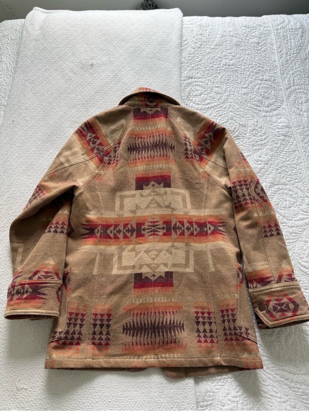 Pendleton 100% virgin wool Jacket / Shacket with button front and pockets - Picture 6 of 11